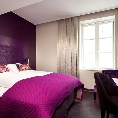 オレアナ ホテル