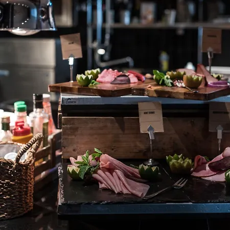 ホテル オレアナ 4*