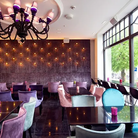 オレアナ ホテル